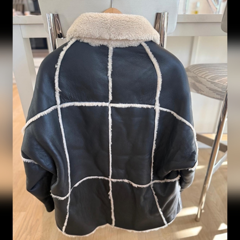 HiSO FRACTAL REVERSIBLE SHEARLING JACKET IN BLACK/BEIGE NAPPA - Picture 3 of 13